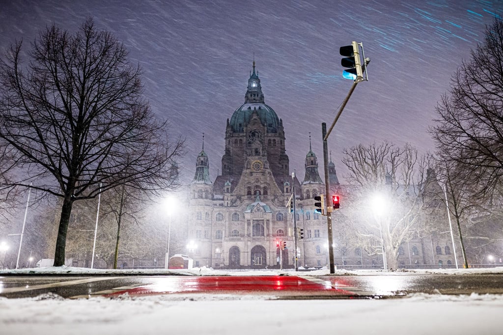 Anhaltender Schneefall: Stadt Hannover sagt Neujahrsempfang ab.