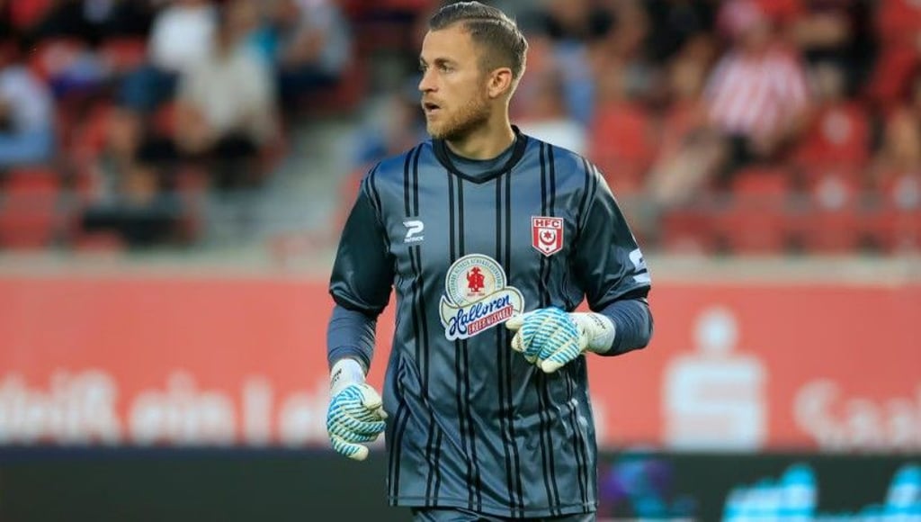 Sven Müller bleibt die erste Wahl im Tor des HFC - und coacht jetzt auch noch die Keeper.&nbsp;