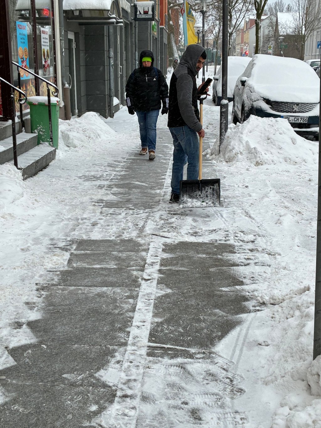 Mancherorts sind die Haldensleber jede Stunde zum Schneeschieben vor der Tür.