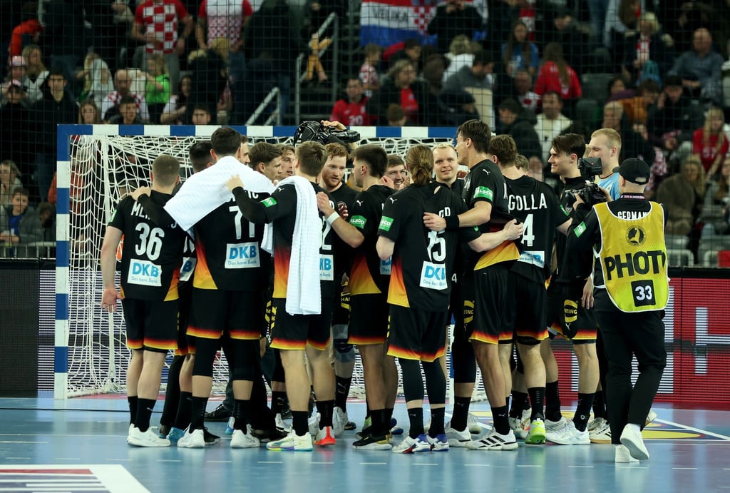 Die Rückreise der deutschen Handballer aus Kroatien gestaltet sich problematisch.