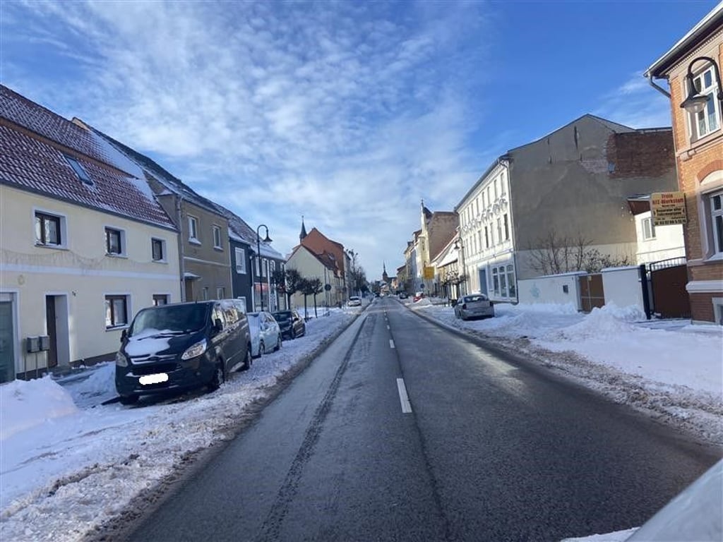 Der Winterdienst in Gommern leistet ganze Arbeit und hält die Hauptstraßen frei.