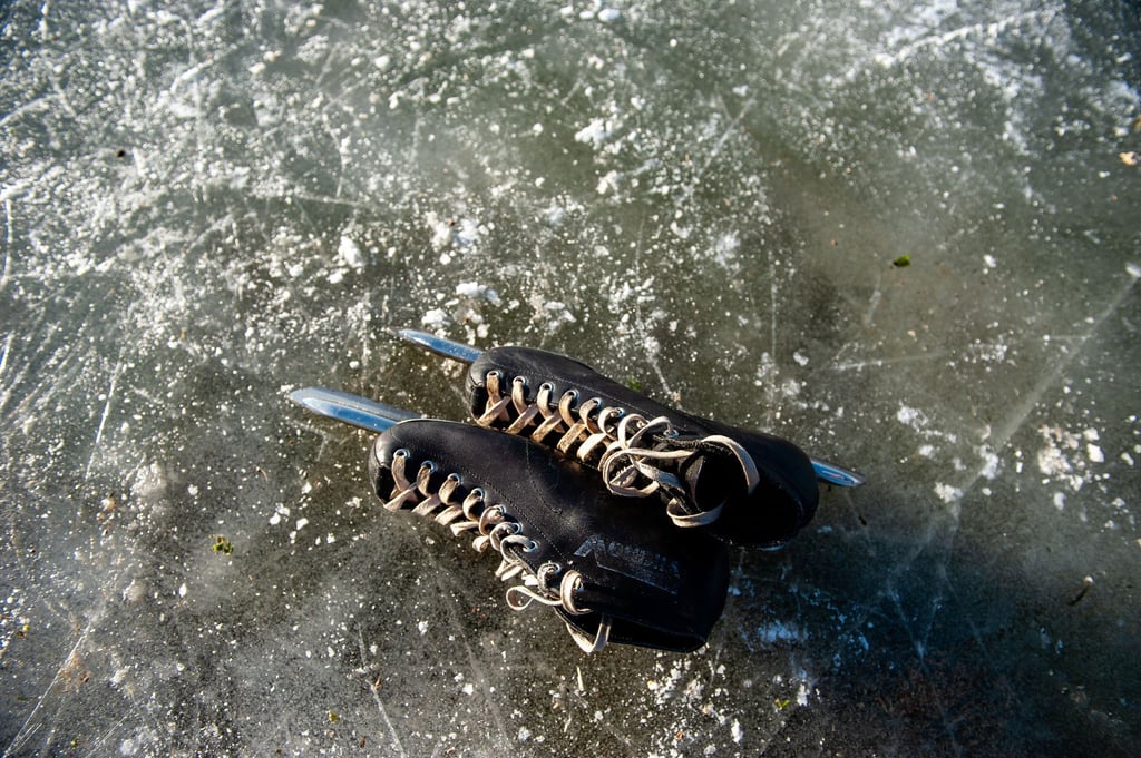 Zugefrorene Seen und Teiche sind verlockend - aber auch gefährlich. (Symbolbild)