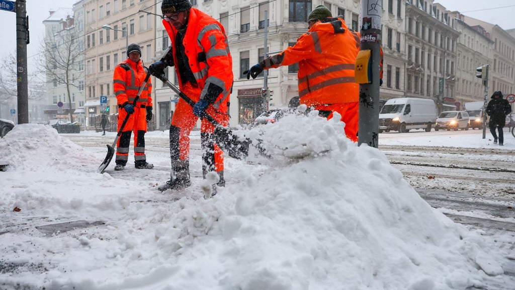 In Leipzig liegt zu viel Schnee für den Brückenlauf. (Archivbild)