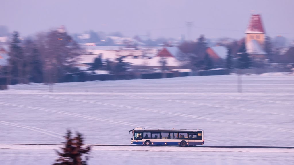Eltern könnten ihre Kinder zu Hause lassen, wenn ihnen der Weg zur Schule für ihre Kinder zu gefährlich erscheint. (Symbolbild)
