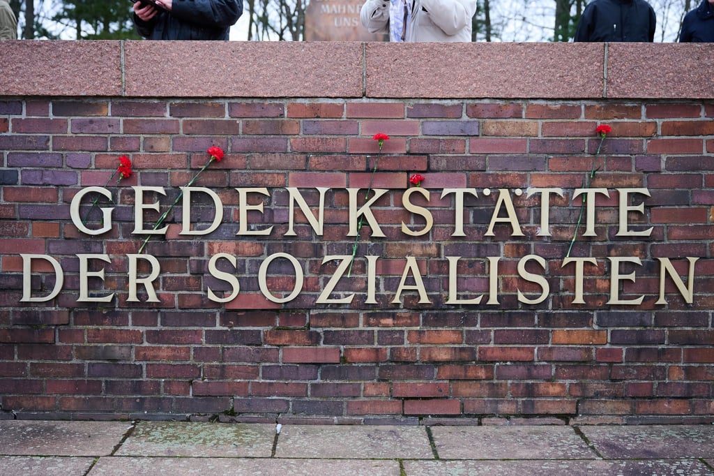 An der Gedenkstätte der Sozialisten am Zentralfriedhof Berlin-Friedrichsfelde wird traditionell an die Ermordung Rosa Luxemburg und Karl Liebknecht erinnert.
