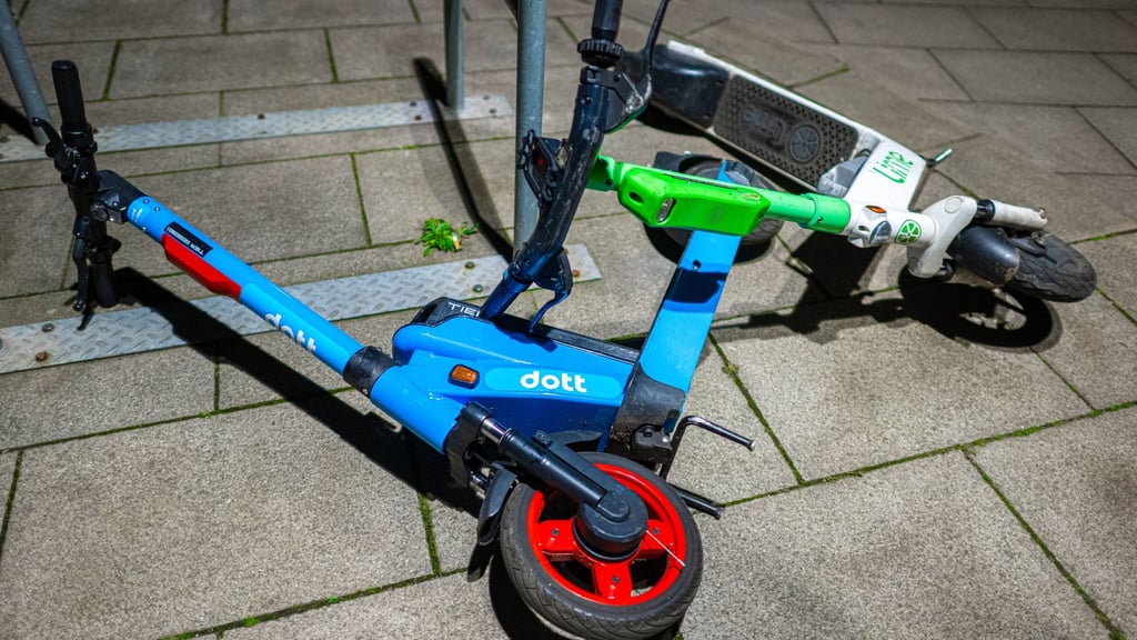 Einige Thüringer Städte begrenzen die Gesamtzahl der E-Roller im Stadtgebiet durch eine Sondernutzungserlaubnis.