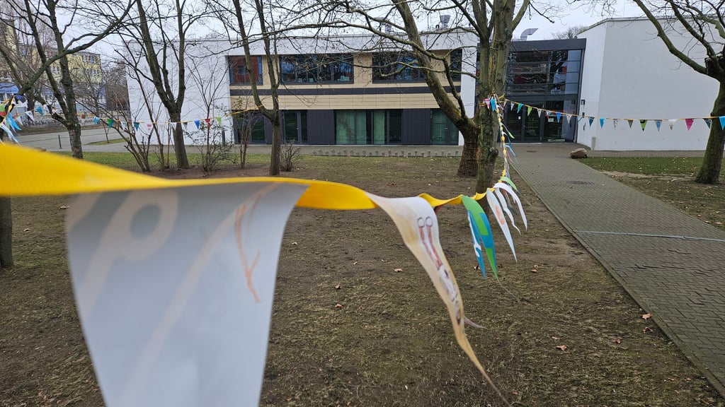 „Oase“ ist der Stadtteiltreff im Magdeburger Stadtteil Neustädter See. Reichen hier die Angebote für Jugendliche?, so eine Nachfrage im Magdeburger Stadtrat seitens der Fraktion SPD/Volt/Tierschutzallianz.