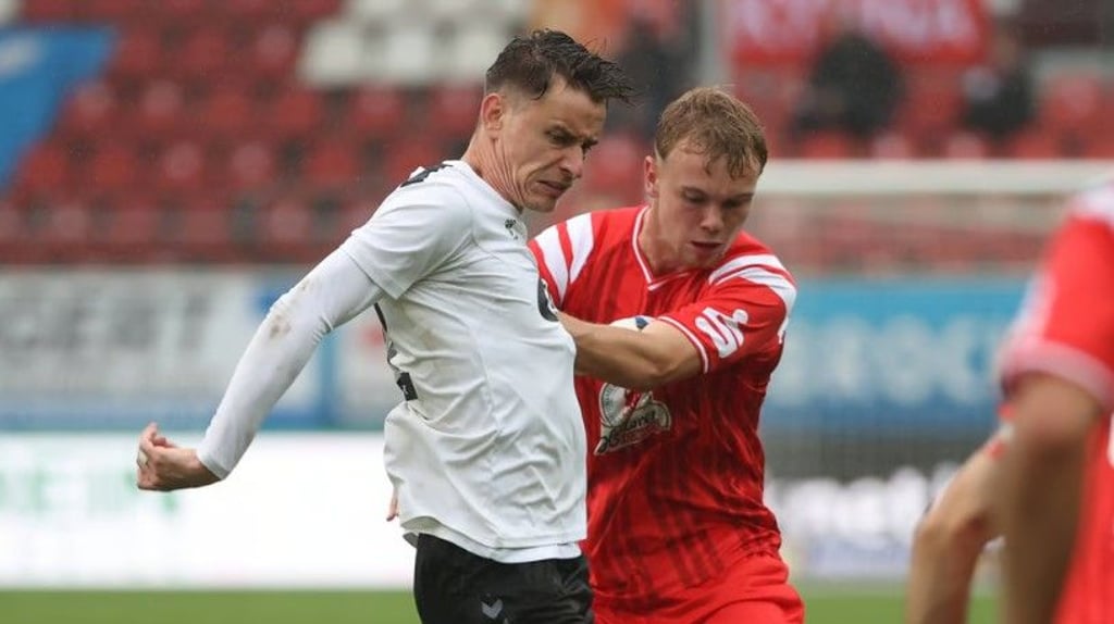 Kilian Zaruba (r.) bekam beim Halleschen FC nur selten die Möglichkeit, sich zu zeigen.