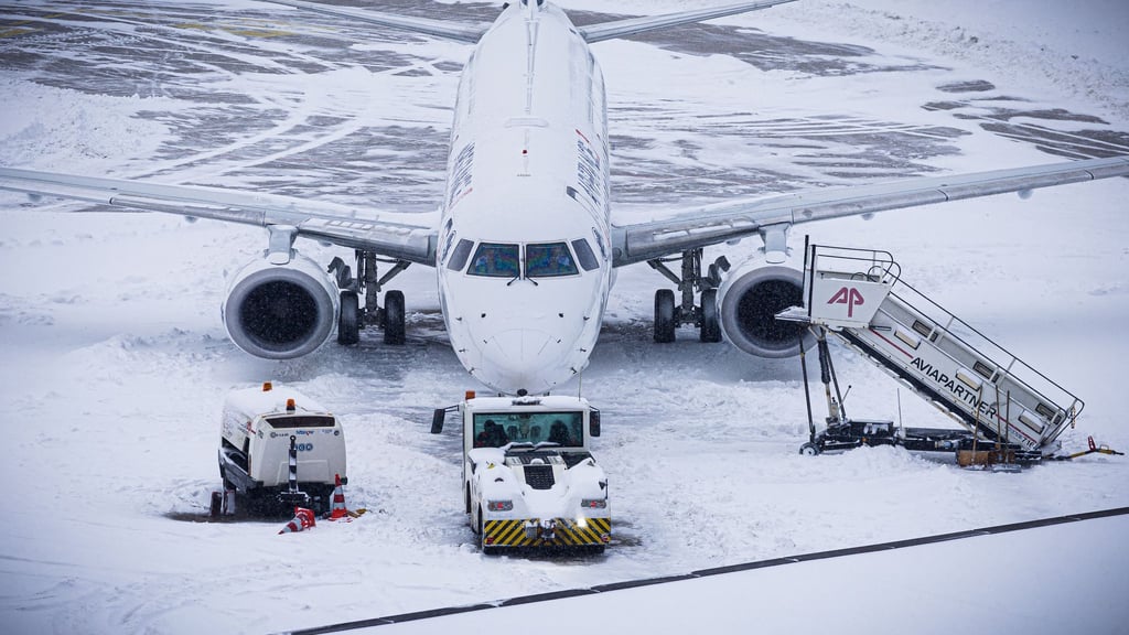 Die Airports Hannover und Bremen bleiben trotz winterlicher Bedingungen offen.