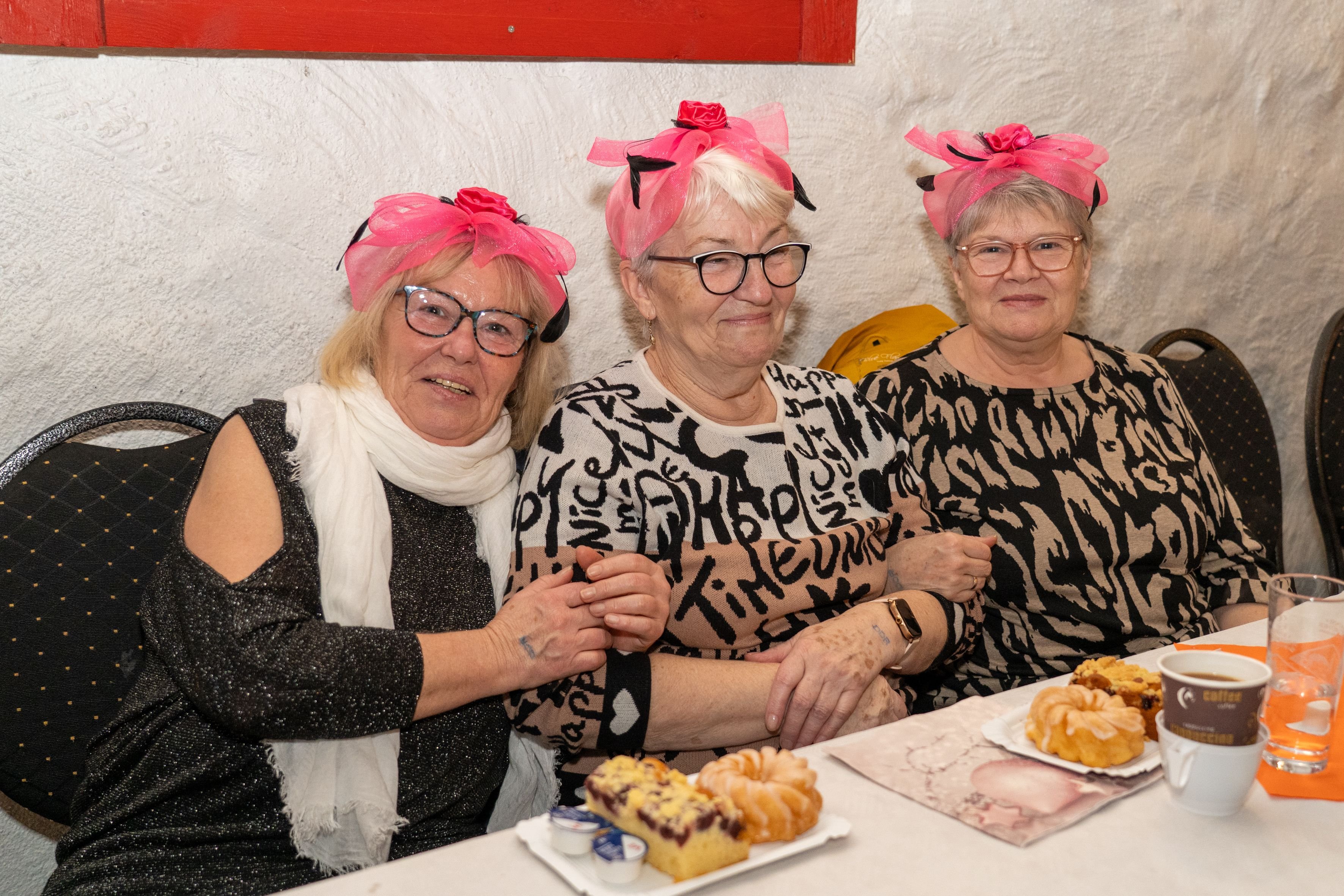 Narretei in der Börde: Feiern wie die Jungen: Seniorenkarneval in Gutenswegen