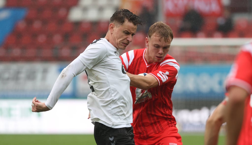 Kilian Zaruba (r.) bekam beim Halleschen FC nur selten die Möglichkeit, sich zu zeigen.