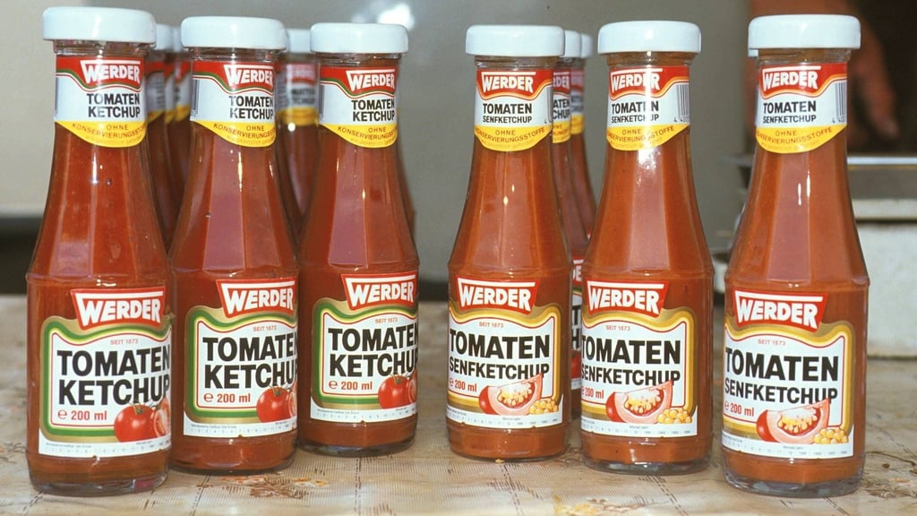 Die Glasflasche prägt das Erscheinungsbild von Werder Tomatenketchup bis heute.