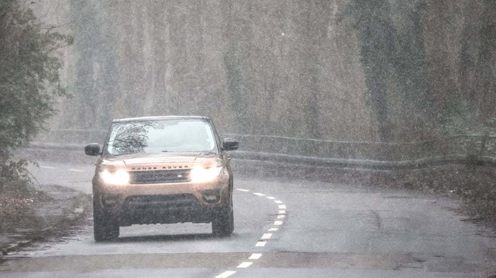 Im Laufe der Woche verabschieden sich die eisigen Temperaturen. Auf den Straßen muss mit überfrierender Nässe gerechnet werden.
