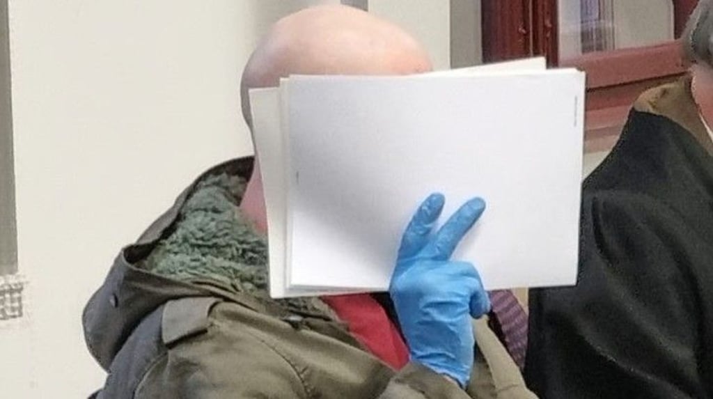 Lucas K. vor Prozessbeginn im Landgericht Halle