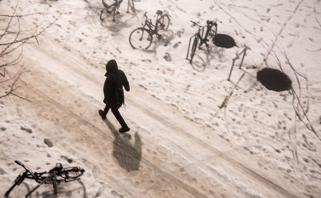 Nach den knackigen Minustemperaturen taut nun der viele Schnee in Hamburg