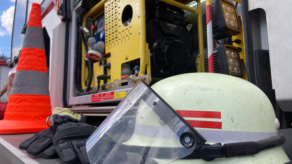 In Burg besteht der Verdacht, dass es in einem Wohngebiet zu einer Havarie gekommen ist und Gas austritt.