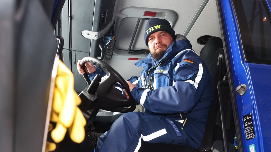 Seit fast 20 Jahren beim Technischen Hilfswerk engagiert: Steffen Koch aus Halle war während des großen Stromausfalles in Berlin mit im Einsatz.