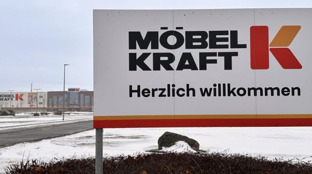 Die Uhr tickt: Ende März ist für Möbel Kraft in Halle-Peißen Schluss.