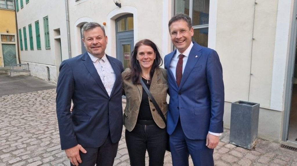 Dieses Foto ist Geschichte: Nach nur zehn Monaten im Amt hat sich Alexander Vogt (rechts) von seinen engsten Vertrauten Beate Saubke und Achmed Großer getrennt.