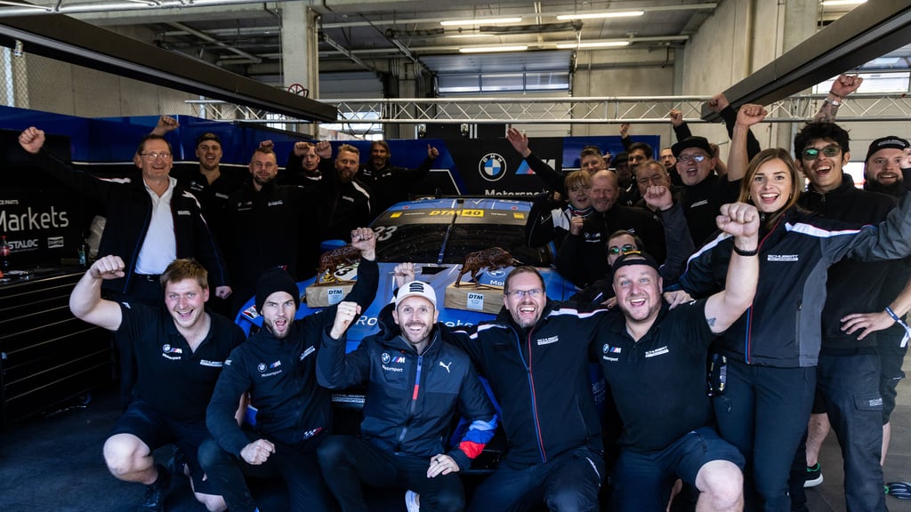 Die Schubert Motors Unternehmensgruppe hat auch eine Rennteam. Jetzt übernimmt das Unternehmen das&nbsp;Autohaus Fritze und erweitert sein Filialnetz in Sachsen-Anhalt und Thüringen. Neue Marken ergänzen das Portfolio.