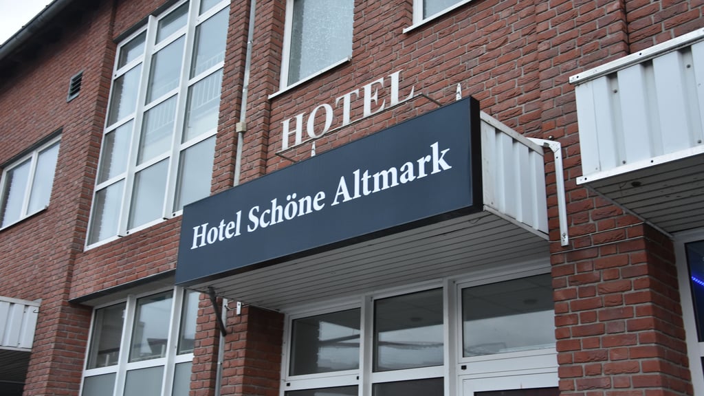 Am Dienstag wurde die neue Beschilderung installiert.