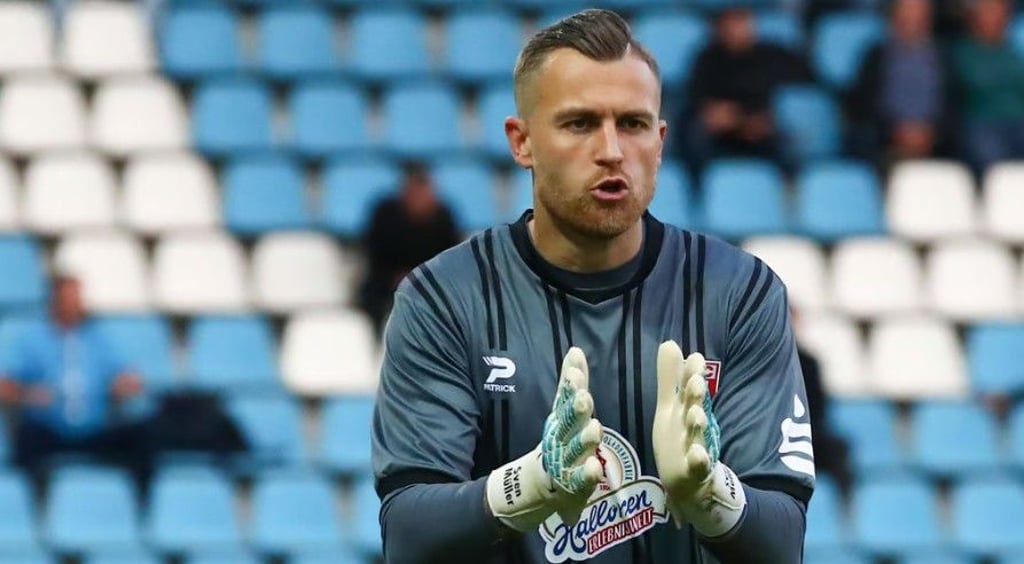 Sven Müller ist beim HFC nicht mehr nur Keeper, sondern jetzt auch Torwarttrainer.