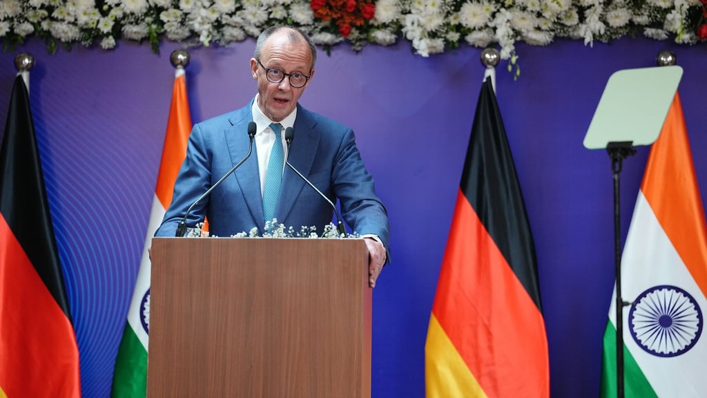 Kanzler Merz äußert sich in Indien mit deutlichen Worten zur Lage im Iran.