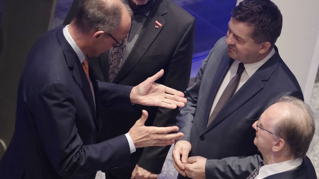 „Wir werden sehr viel mehr erläutern müssen“, sagt der Kanzler.