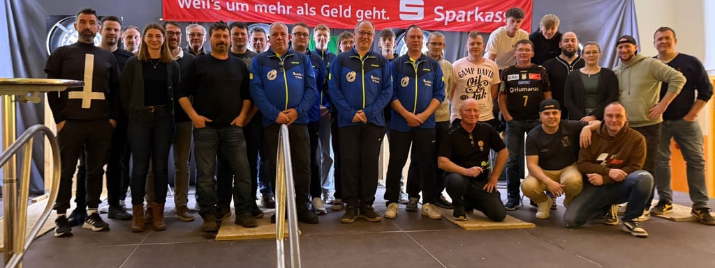 Beim Dartsturnier im Hordorfer Dorfgemeinschaftshaus haben insgesamt 32 Spieler teilgenommen. 