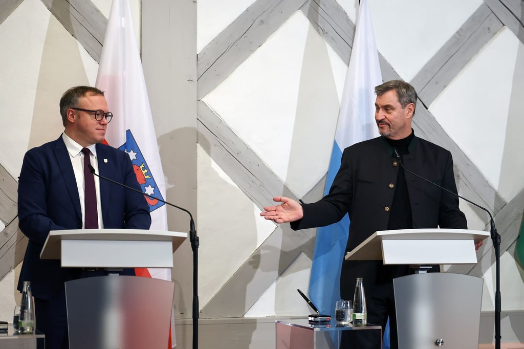 Thüringens Ministerpräsident Mario Voigt (CDU) kontert den Vorstoß seines bayrischen Amtskollegen. (Archivbild)