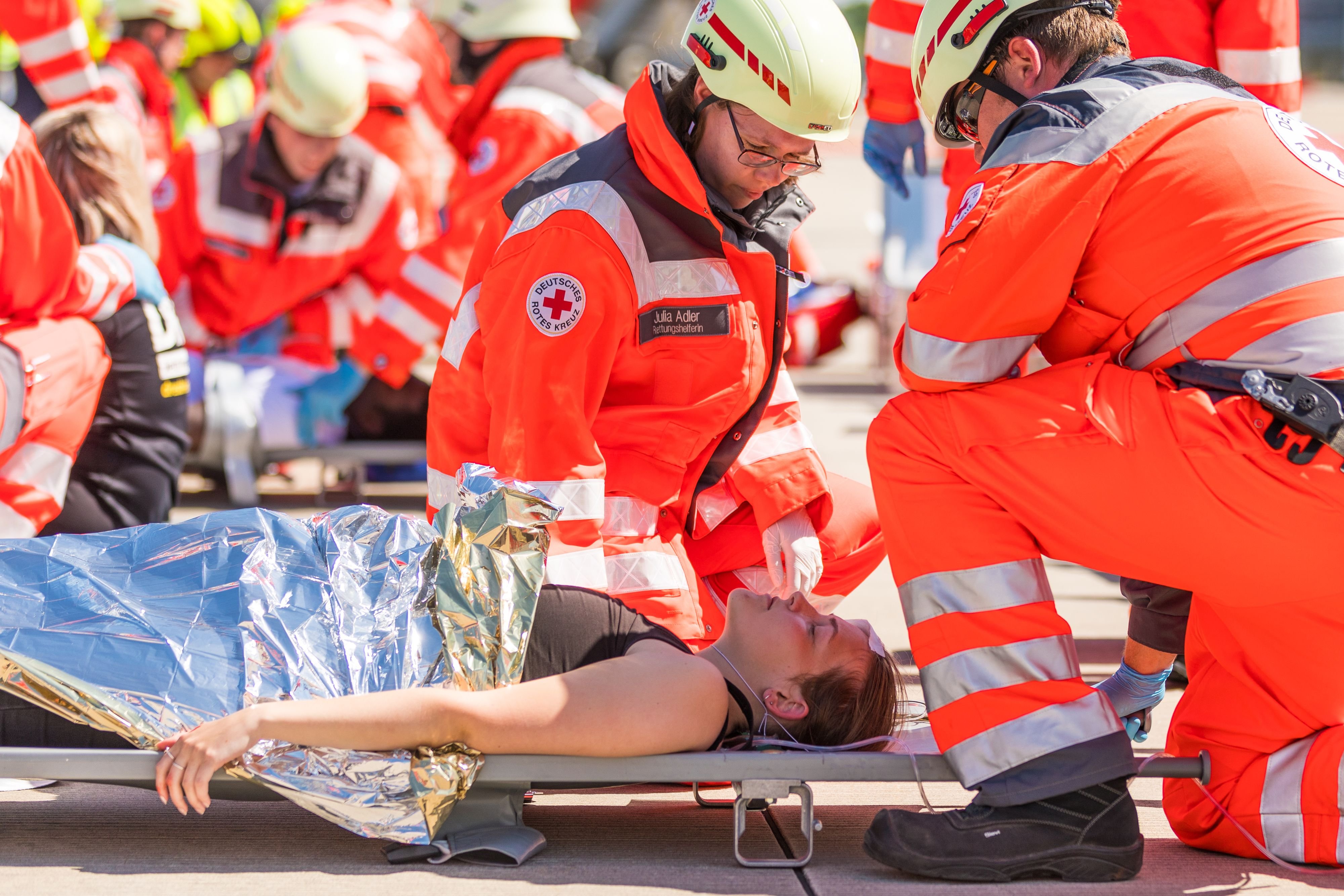 Großbrände, Chemieunfälle, Stromausfälle oder Hochwasser: Leben retten: DRK bietet Hilfe-Workshop in Notsituationen für Bürger an