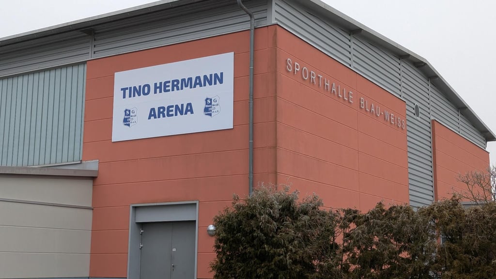 "Tino-Hermann-Arena" oder "Sporthalle Blau Weiss" - Klarheit in der Namensgebung sollte eine Sondersitzung des Ortschaftsrates am Dienstag bringen