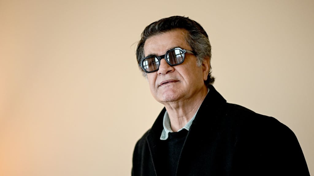 Jafar Panahi steht mit seinem Film „Ein einfacher Unfall“ auf der Oscar-Shortlist für den Besten Internationalen Film. (Archivbild)