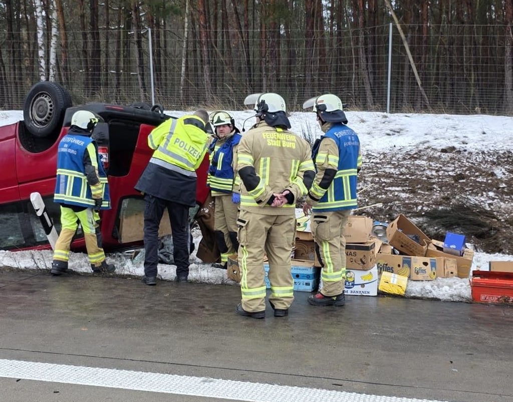 Der Unfall auf der Autobahn 2 bei Burg hat sich in Fahrtrichtung Berlin ereignet.