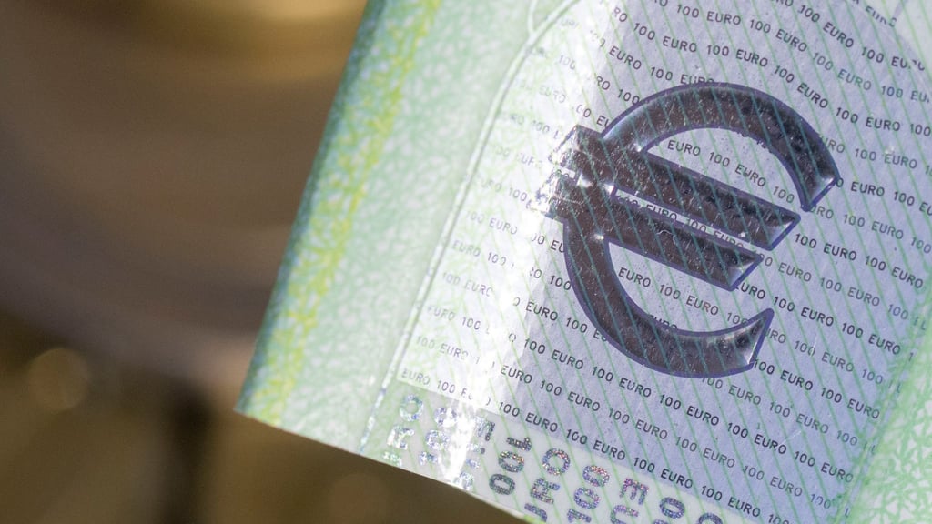 Bei Tagesgeldkonten locken wieder höhere Zinssätze – doch oft gelten sie nur auf Zeit.