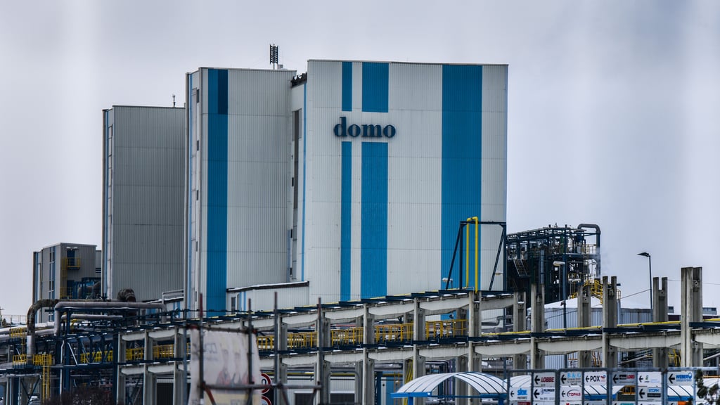 Der Winter verschafft Domo eine Schonfrist. Solange die Temperaturen winterlich bleiben, darf die Anlage nicht stillgelegt werden. Das hat das Land Sachsen-Anhalt jetzt angeordnet.&nbsp;