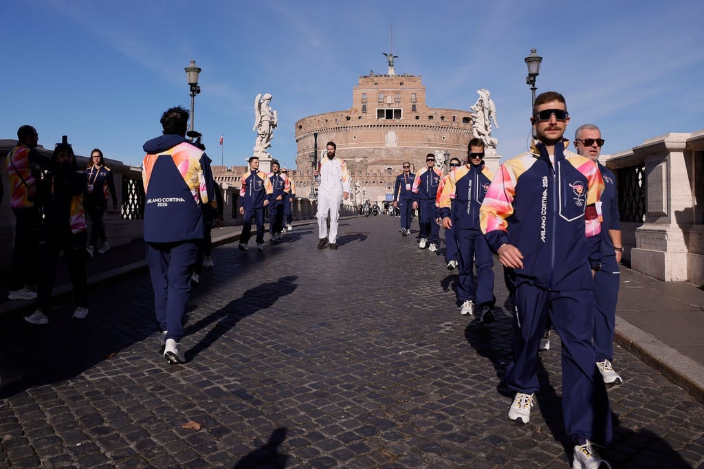 Um den olympischen Fackellauf durch Italien - hier etwa bei einer Station in Rom - gibt es Ärger. (Archivbild)