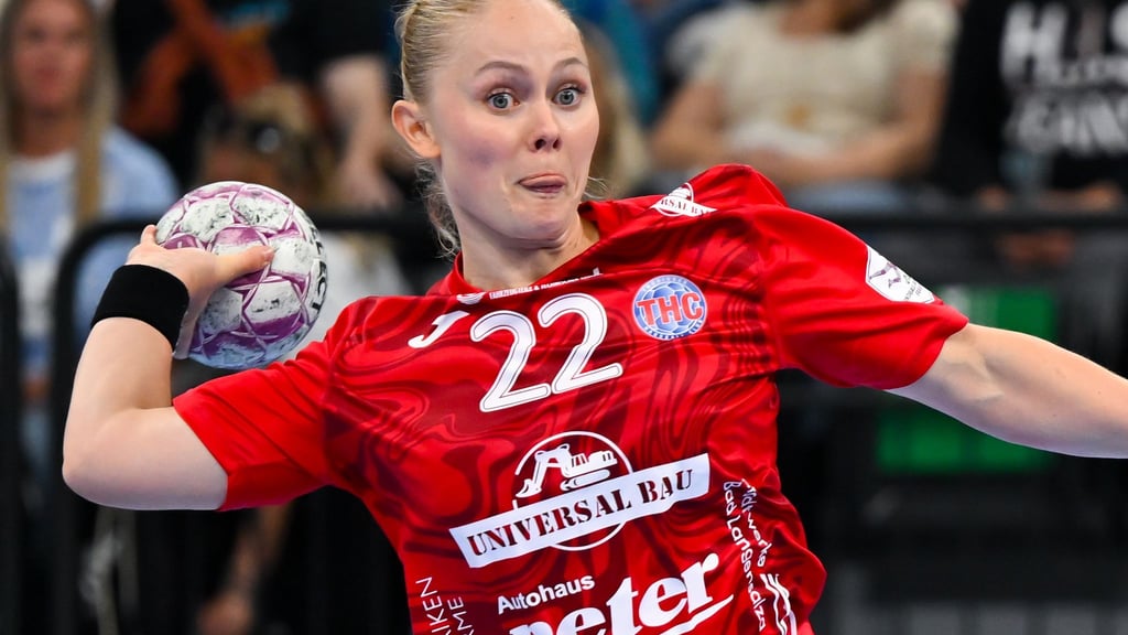Rikke Hoffbeck Petersen und der Thüringer HC wurden ihrer Favoritenrolle gegen Schlusslicht Buxtehude gerecht.