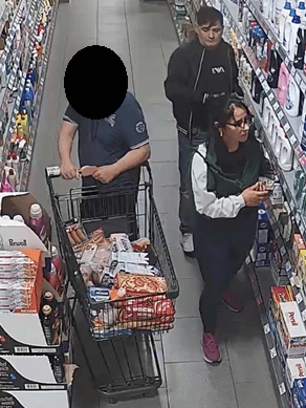 Nach dem Diebstahl ist Geld vom Konto des Mannes abgehoben worden.