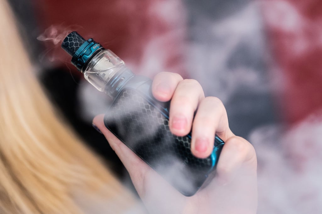 Vor allem bei jungen Menschen sind Vapes beliebt. (Symbolbild)