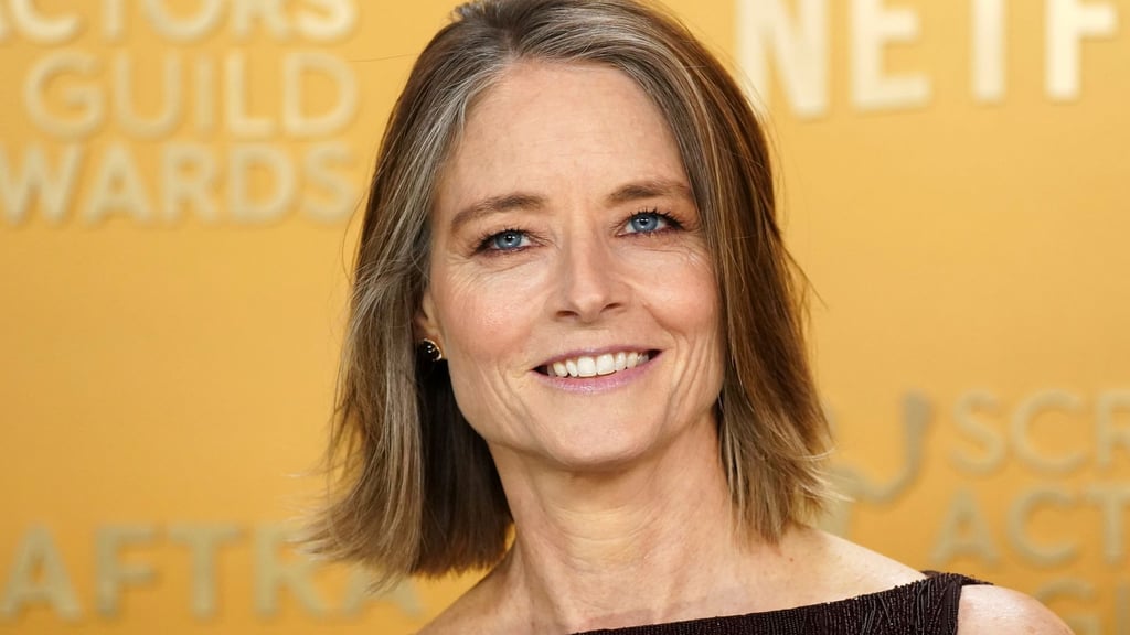 Oscar-Preisträgerin Jodie Foster (63) vermutet, dass ihr früher Erfolg sie als junge Frau in Hollywood vor sexuellen Übergriffen geschützt haben könnte. (Archivbild)