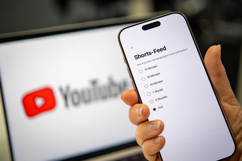 Weniger Endlos-Scrollen: Eltern können die tägliche Nutzungszeit für YouTube Shorts in den Einstellungen begrenzen oder die Shorts ganz abschalten.