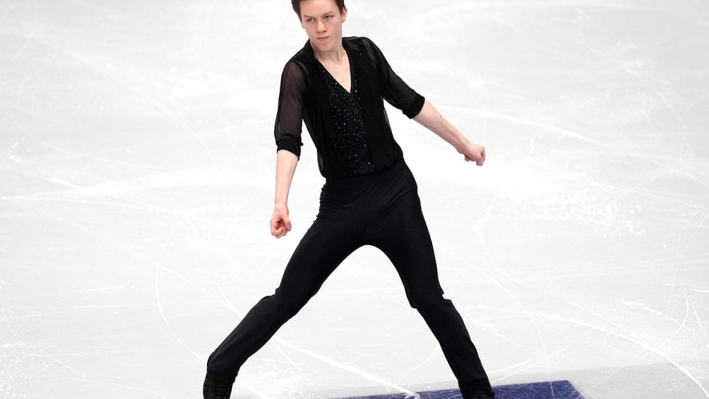 Genrikh Gartung belegt bei der Eiskunstlauf-EM nach dem Kurzprogramm den 24. Platz.