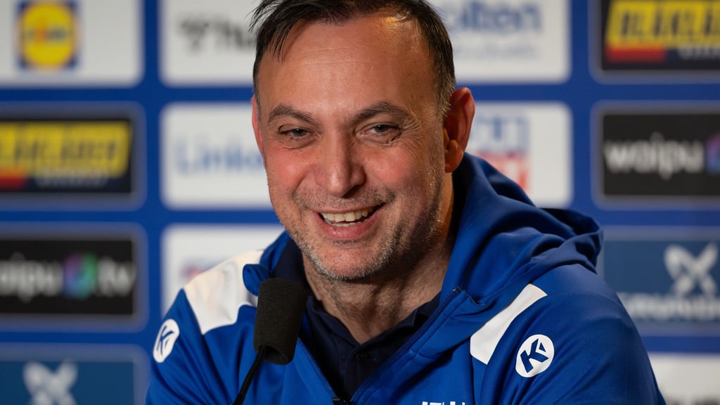 Italiens Nationaltrainer Bob Hanning hat einen Vertrag bis 2029. (Archivbild)