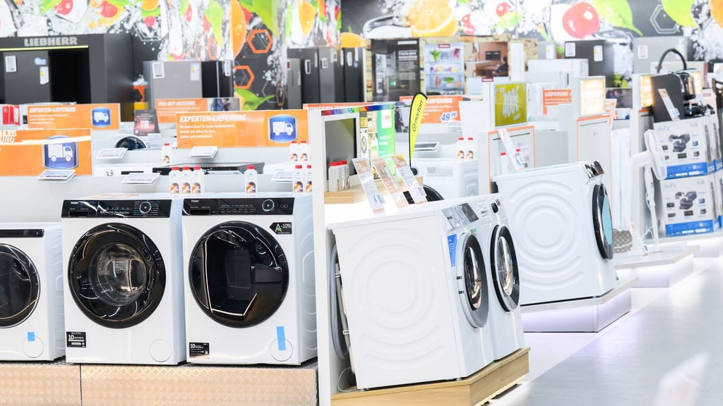 Für jedes neue Waschmaschinenmodell sollen Ersatzteile künftig mindestens in den ersten zehn Jahren zur Verfügung stehen. (Symbolbild)