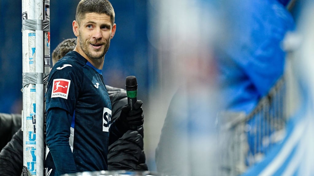 Mann des Abends in Sinsheim und von den Fans gefeiert: Andrej Kramaric.