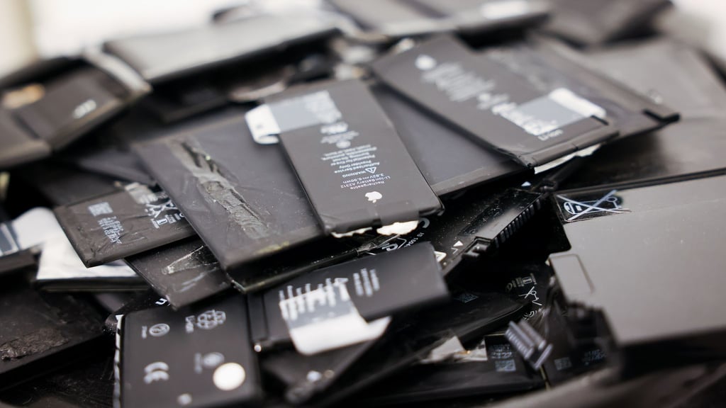 Die neuen Regeln zum Recht auf Reparatur sollen es Verbrauchern leichter machen, sich für eine Reparatur und gegen den Kauf eines Neugeräts zu entscheiden. (Symbolbild)