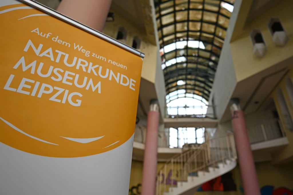 Im ehemaligen „Bowlingtreff“ am Leipziger Wilhelm-Leuschner-Platz soll das neue Leipziger Naturkundemuseum entstehen.