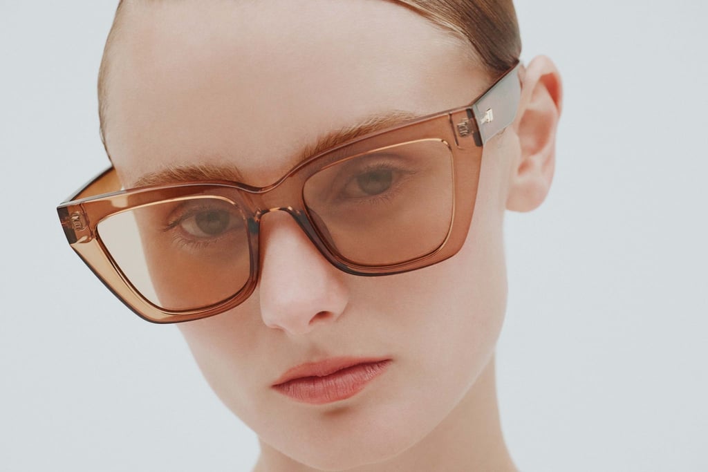 Jetzt im Trend: Brillengestelle, die Durchblicke erlauben. Hier zu sehen: Brille „Le Coeur“ von Le Specs.