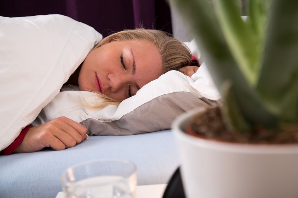 Ausreichend und erholsam schlafen – ein Schlüssel für psychisches Wohlbefinden.